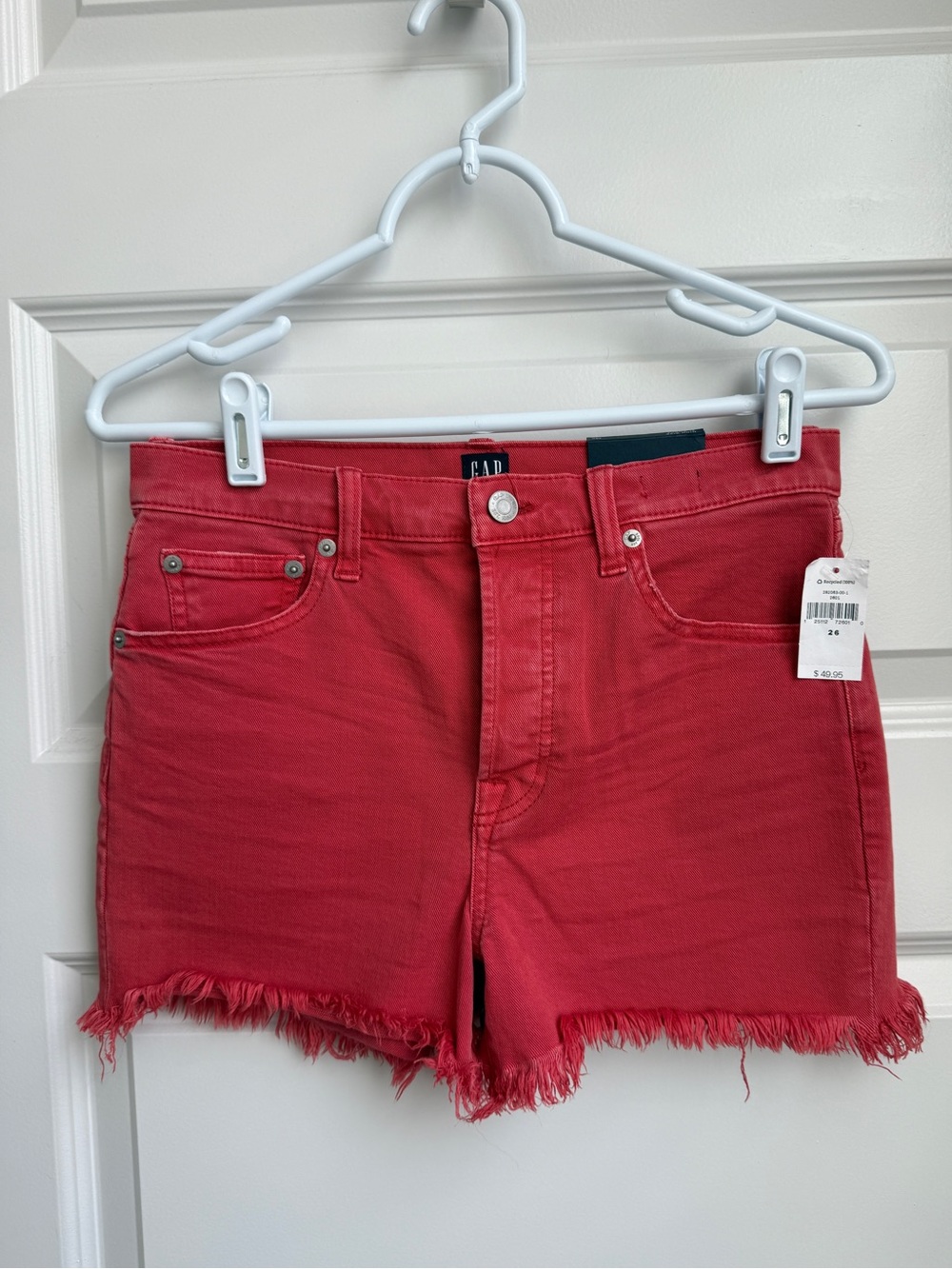 NWT GAP High Rise Denim Shorts Women’s 26R Red Frayed Hem 3” Inseam